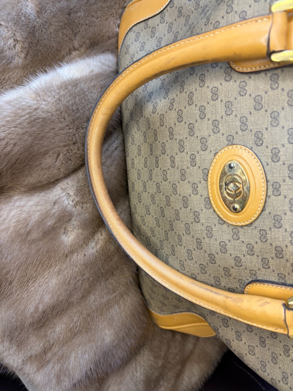 Vintage Gucci Beige Monogram Satchel with Leather Trim - Picture 3 of 10